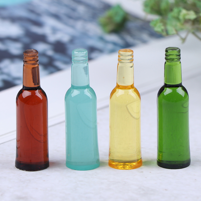 Wine In Beer Bottle - 6 Pezzi Bottiglie in Miniatura 1:12