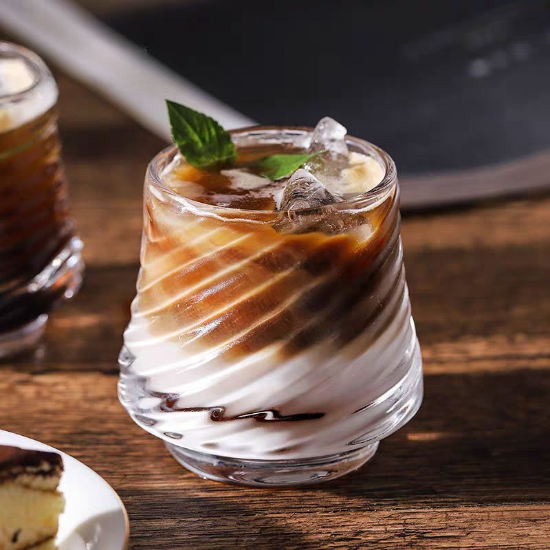 Bicchiere da whisky in rilievo - Wine Beer Spirit recensione e prezzo