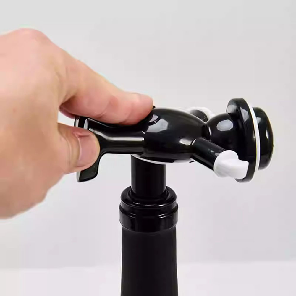 Apribottiglie Black Cool Man D - Wine In Beer Bottle recensione e prezzo