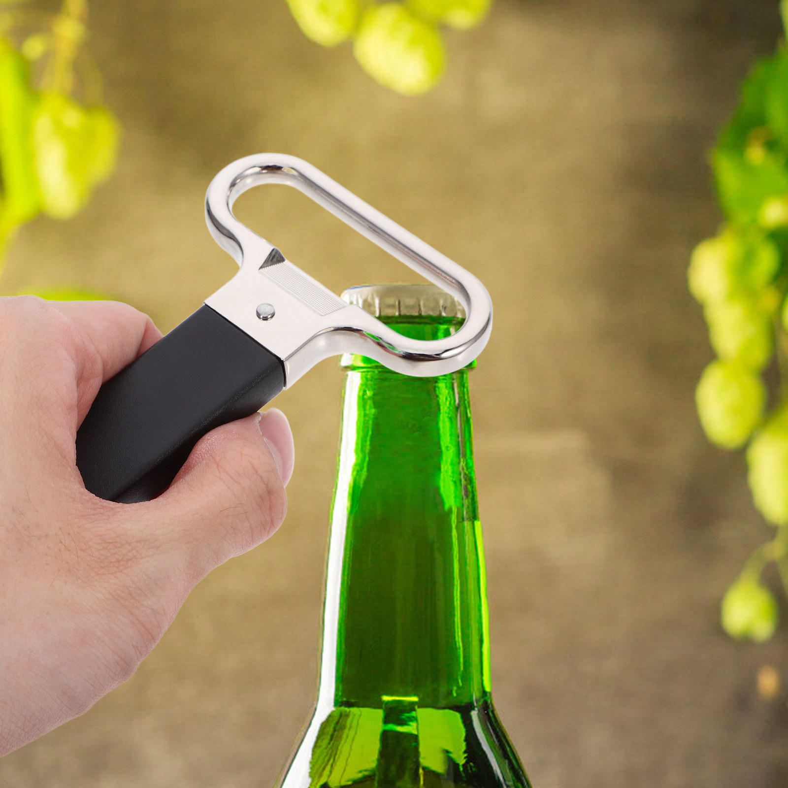 Apribottiglie Multiuso in Lega - Wine In Beer Bottle recensione e prezzo